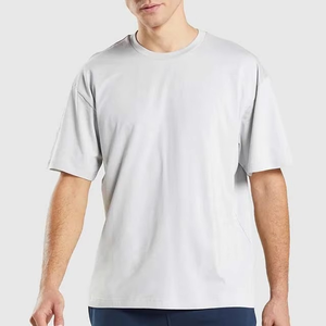 เสื้อยืดโอเวอร์ไซส์สีเทาอ่อนคุณภาพสูงสำหรับผู้ชาย แบบเรียบง่าย สไตล์สตรีทแวร์ คอกลม ผ้าฝ้ายนุ่ม ใส่สบายทรงหลวม เหมาะสำหรับฤดูร้อน - Product Image 3