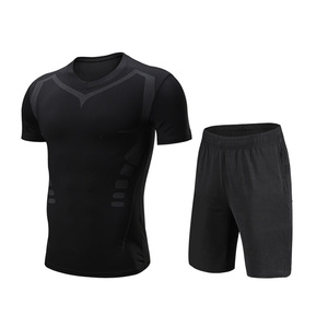 Vêtements de sport pour hommes, entraînement, gym, course à pied, shorts et t-shirt, ensembles deux pièces, matériaux respirants et anti-transpiration - Product Image 3