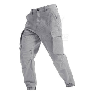 Pantalones Cargo Utilitarios para Hombre, Construcción Resistente con Corte Recto y Bolsillos Prácticos para Aventuras al Aire Libre y Trabajo - Product Image 3