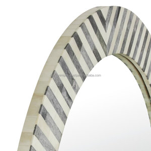 Cadre artistique de miroir d'incrustation de résine de motif floral fait à la main avec des conceptions esthétiques pour les maisons durables à un prix abordable - Product Image 2