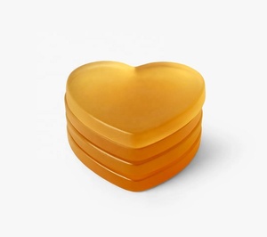 Ensemble de sous-verres en résine en forme de cœur, jaunes, antidérapants, design moderne, écologiques, faits à la main, lavables, épaisseur 5 mm - Product Image 5