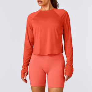 T-shirt de sport respirant à motif uni pour femme, avec logo personnalisé, manches courtes, trous pour les pouces, évacuation de l'humidité, idéal pour la course à pied - Product Image 6