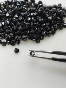 Natural <b>Black</b> Spinel 4.5MM <b>Heart</b> Cut Best Quality Loose Gemstone for Jewelry Making - Product Image 2