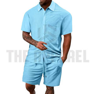 Conjunto de dos piezas para hombre, nuevo diseño, conjunto de verano para exteriores, corte ajustado, conjunto de camiseta y pantalones cortos transpirables de alta calidad para hombre. - Product Image 4