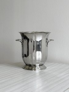 Cubo Metálico con Acabado Antiguo para Arreglos Florales y de Regalos - Product Image 4