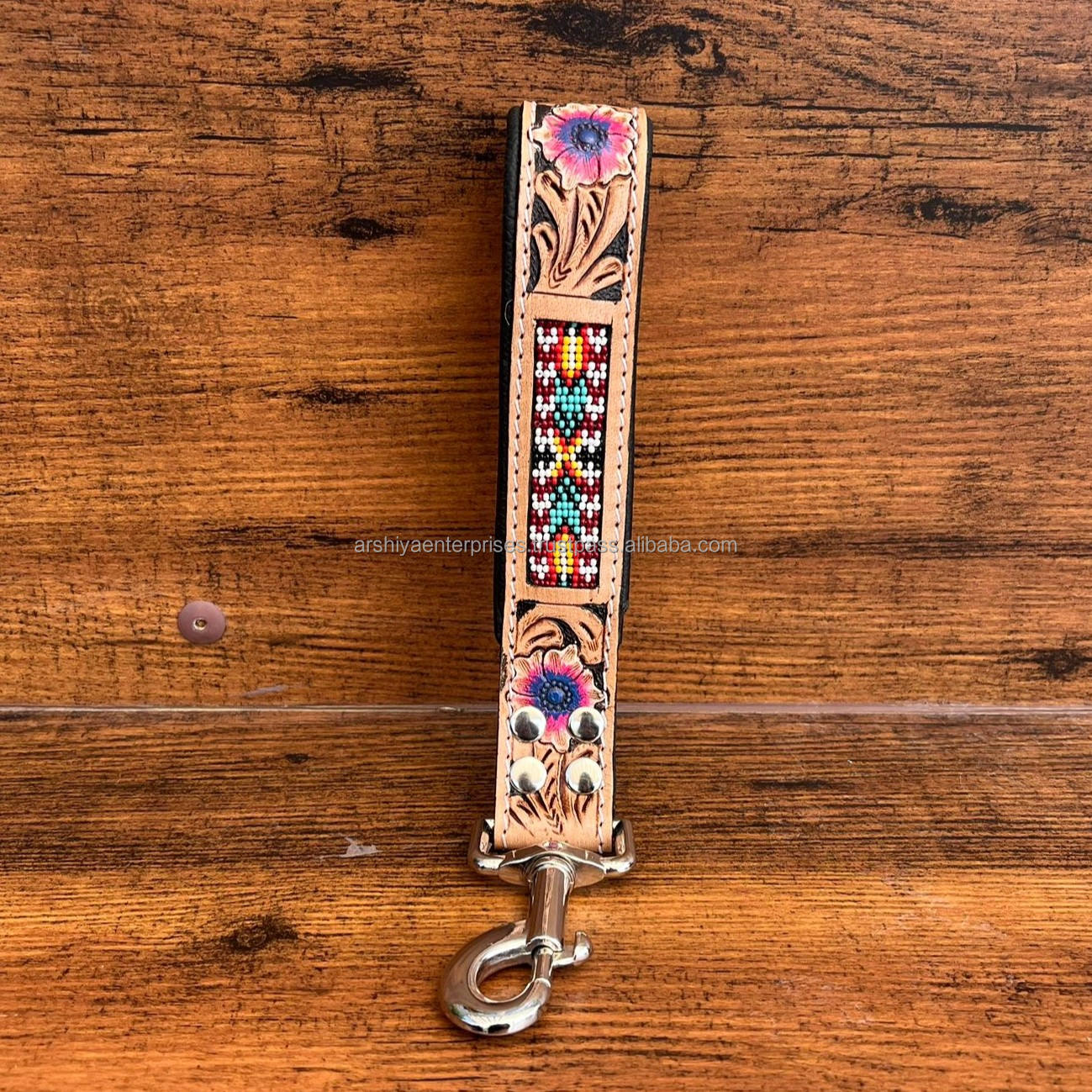 สีน้ำตาล