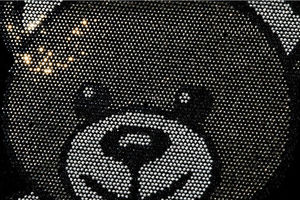 Camiseta con Pedrería y Marca Personalizada, Corte Cuadrado y Recortado, Ropa Urbana de Lujo para Mujer, Venta al Por Mayor, Fábrica de Sialkot - Product Image 4