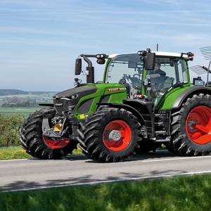 Tracteur agricole de type chenillé FENDT 942 VARIO 4WD avec moteur diesel de 25 CV, pompe et boîte de vitesses, livraison directe d'usine - Product Image 3