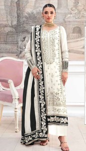 Conjunto de Kurti Royal Crunchy Silk con Bordado y Dupatta de Encaje |   Ropa Étnica Premium con Bordado Khatli - Product Image 5