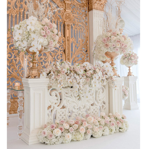 Amazing <b>gold</b> Tabletop Metal <b>Flower</b> Vase Embossed tripod base Wedding Decoration Centerpiece <b>Flower</b> Vase Event Parties Supplier - Product Image 2