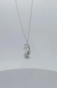 Collar con Colgante de Gato Chapado en Rodio para Mujer, con Circonitas Cúbicas Redondas Engastadas en Pavé, Cadena de Caja, Joyería Linda para Uso Diario - Product Image 1