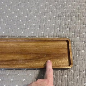 Plateau de service en bois artisanal, construction robuste, finition lisse, idéal pour servir des repas, des boissons, des collations, décoration de cuisine et de salle à manger. - Product Image 4