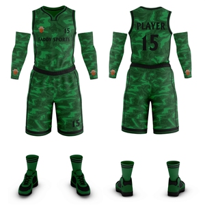 Ensembles d'uniformes de basketball personnalisés par sublimation pour hommes – Maillot et short de basketball respirants à séchage rapide, tenue de sport camouflage pour l'entraînement - Product Image 6