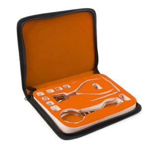 Kit de barrage en caoutchouc, pince perforatrice dentaire, forceps de serrage, instruments d'isolement endodontique en acier inoxydable CE pour dentistes - Product Image 1