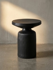 Mesa de Centro Redonda Moderna Soulful Space de 40 cm de Diámetro, Diseño Minimalista, Muebles para Sala de Estar, Mesa Auxiliar Decorativa Hecha a Mano - Product Image 3