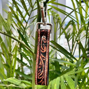 New Hand <b>Tooled</b> Leather Floral Small Wristlet Keychain Western-Style Genuine Leather Key Fob Custom Cowhide Key <b>Clip</b> for Women's - Product Image 2