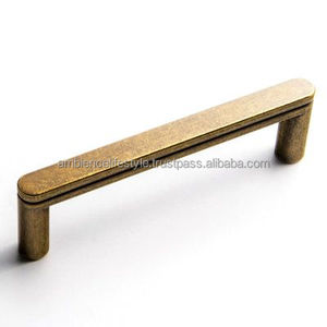 Poignée de tirage en métal faite à la main avec finition raffinée pour armoire, tiroir, meuble et décoration - Product Image 5