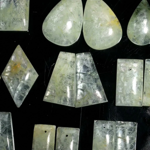 Paire de pierres précieuses d'aquamarine verte naturelle |   Pierres Symétriques |   Boucles d'oreilles en argent massif |   Artisans de fournitures pour la création de bijoux - Product Image 1