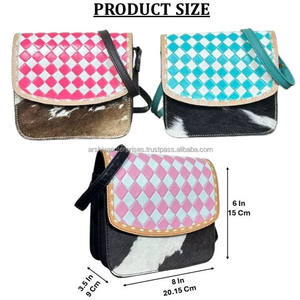 Sacs à main pour femmes en gros directement de l'usine, sacs à main personnalisés à la mode, sacs à bandoulière en cuir de vache travaillé à la main avec rabat à carreaux, style western - Product Image 2