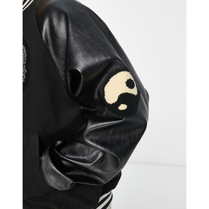 Blousons universitaires d'hiver en toile premium, fabricant OEM, blouson de baseball universitaire avec logo frontal pour marques à marque privée - Product Image 4