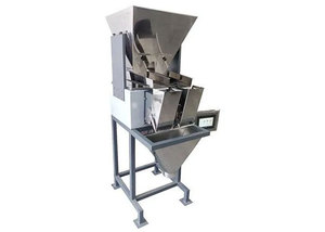 Twin Head Semi Automatic Granules Namkeen Snacks Grains Pulses Weighing Machine Paper Plastic Energy Saving Low Noise India - Product Image 3