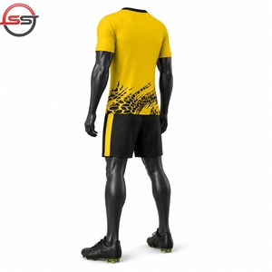 Servicio OEM ODM con Logotipo Personalizado, Ropa Deportiva al por Mayor, Nueva Llegada, Camisetas de Fútbol 100% Poliéster de Alta Venta con Calcetines 2026 - Product Image 4