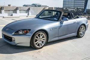 Véhicules d'occasion modernes Honda S2000 de 2005 disponibles pour achat en gros - Product Image 2