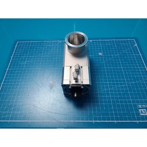 Vanne d'angle à vide poussé SMC XLD-40-1043, utilisée comme pièce détachée pour équipement semi-conducteur d'occasion - Product Image 3