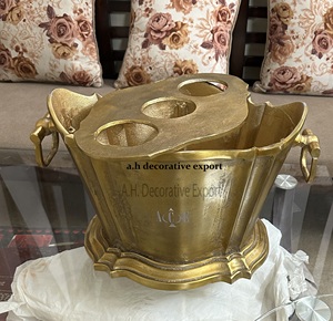 Seau à vin en aluminium doré antique à 3 compartiments avec poignées, élégant refroidisseur à champagne et porte-bouteilles pour bars et hôtels de luxe - Product Image 4