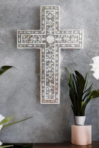 Crucifijo Bohemio Hecho a Mano con Incrustaciones de Hueso, Ecológico, con Patrón de Corazón, Resina de Alta Calidad, Estilo Moderno y Lujoso para Pared - Product Image 5