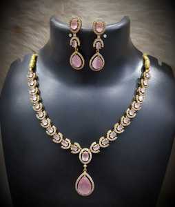Conjunto de Joyería Nupcial de Latón para Boda y Compromiso, Collar y Pendientes Colgantes, Chapado en Oro de 14K, Hecho a Mano, MOQ 5 piezas - Product Image 1