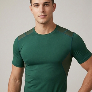 T-shirt de sport à compression à séchage rapide pour homme, manches courtes, motif uni, dégradé de couleurs, coupe ajustée, col rond, haut de sport - Product Image 3