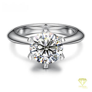 Bague de fiançailles solitaire en argent sterling 925 avec diamant moissanite de qualité supérieure et pierre centrale ronde brillante - Product Image 1