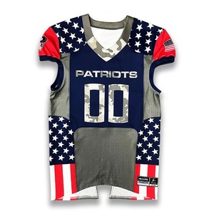 Ensemble d'uniformes de football américain patriotiques personnalisés, rouge, blanc, bleu, étoiles, rayures, camouflage, maillot, pantalon, OEM, ODM - Product Image 2