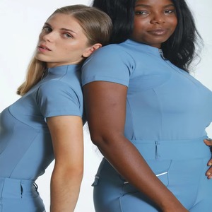 Camiseta de equitación personalizada para mujer, azul acero, manga corta, con media cremallera y costuras paneles, OEM - Product Image 5
