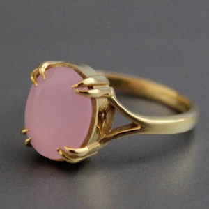 Anillo de Calcedonia Rosa Natural con Forma Ovalada, Chapado en Oro de 18K, Plata 925, Engaste de Garras, Ajustable - Product Image 3
