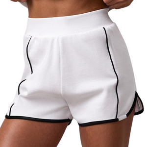 Shorts blancs à bordure contrastée pour femmes, taille élastique, shorts de sport légers, vêtements de sport pour l'entraînement, vêtements de sport pour usage quotidien - Product Image 1