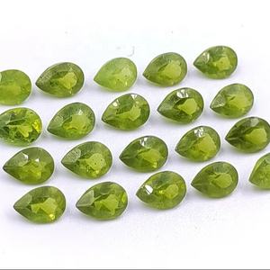 Pierre précieuse facettée en forme de poire Vessonite verte AAA 6*4 mm, cristal de guérison taillé en Vessonite, pierre précieuse 100% naturelle pour la fabrication de bijoux - Product Image 1