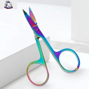 Ciseaux à cuticules Ryzer Studio Rainbow en acier inoxydable, pointe fine, manche rond, avec étui en cuir, pour la manucure à domicile et les outils de beauté - Product Image 2