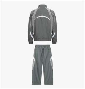 Ensemble coupe-vent léger pour homme, respirant, imperméable, veste et pantalon de survêtement actif, confortable pour la course à pied et les sports de plein air - Product Image 5