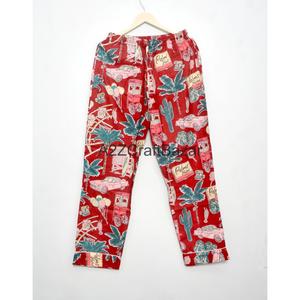 Pijamas de Mujer Hechos a Mano en India, con Estampado Digital Floral de Lujo, Estilo Vintage, 100% Algodón, Suaves, Transpirables, con Cintura Elástica y Cuello Camisero - Product Image 2