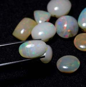 Ópalo Etíope Natural, Corte Ovalado, Certificado IGI, Corte Ovalado/Cojín con Juego de Colores - Product Image 5