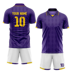 Ensemble de maillot de football violet avec imprimé égyptien, design sublimé, col rond, manches courtes, évacuation de l'humidité, pour hommes adultes - Product Image 3