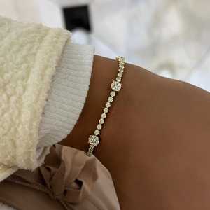 กำไลข้อมือเพชร 2 กะรัต ทองคำแท้ 14k ทรงกลม เพชรเพาะเลี้ยงรูปทรงดอกไม้ ดีไซน์เรียบหรู สง่างาม หรูหรา ราคาโรงงาน - Product Image 3