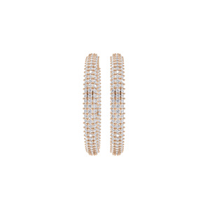 Boucles d'oreilles créoles Aarinya en or 18 carats à trois rangs de diamants, certifiées IGI, avec diamants ronds brillants cultivés en laboratoire - Product Image 5