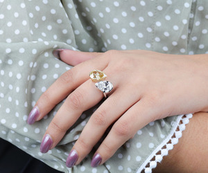 Anillo Toi Et Moi de oro blanco de 10 quilates con diamantes de laboratorio de 2 quilates cada uno, corte pera, amarillo y blanco, diamante amarillo de fantasía, anillo de oro de 2 piedras para ella - Product Image 6