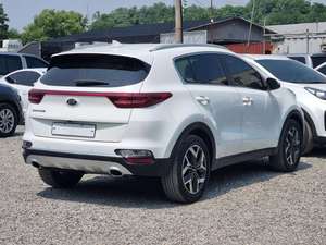 สปอร์เทจ สีขาวสะอาด รถมือสอง ปี 2022 ดีเซลประหยัดน้ำมัน รถ SUV ขนาดกะทัดรัด 5 ประตู ครอสโอเวอร์ สำหรับในเมืองและนอกเมือง เกียร์อัตโนมัติ - Product Image 2