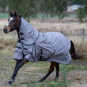 Couverture d'hiver imperméable pour cheval 840D, poids moyen, bleu marine, vente en gros de couvertures pour chevaux, couverture coupe-vent et imperméable - Product Image 4