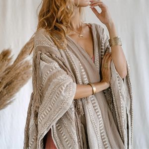 เสื้อคลุมพอนโชสำหรับพิธีต่างๆ สไตล์โบโฮ สำหรับงานเทศกาล คิโมโนผืนใหญ่ ผ้าคลุมไหล่แบบโดดเด่น เสื้อคลุมสไตล์โบฮีเมียนสำหรับผู้หญิง ใส่ได้ทุกวัน - Product Image 4