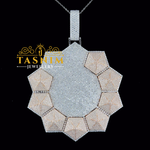 Pendentif en Moissanite VVS Vintage Plaqué Or Blanc, Bijou Hip Hop pour Mariages, Fêtes et Cadeaux – Disponible à l'Exportation - Product Image 4
